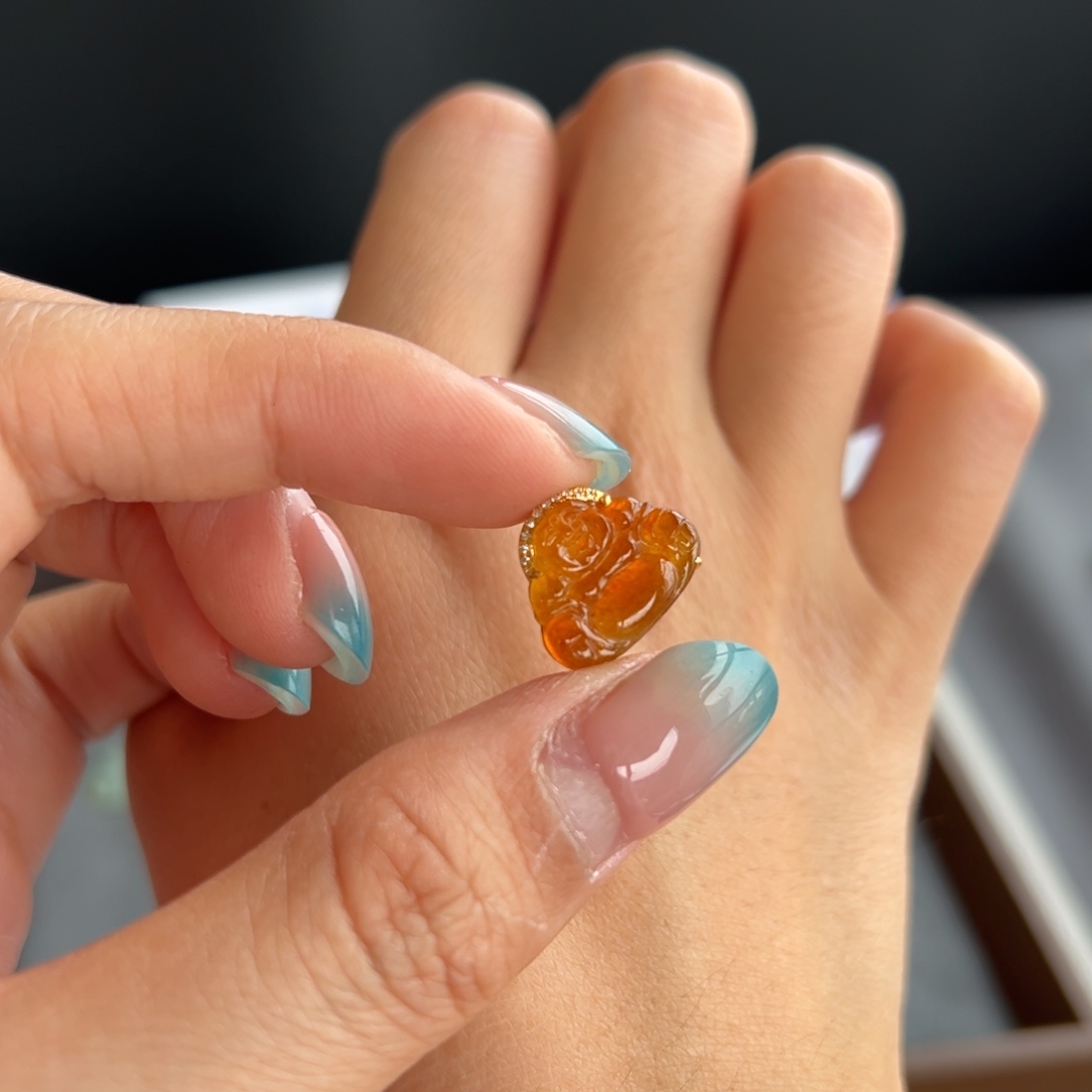 翡翠18K金镶嵌颈饰105号买断