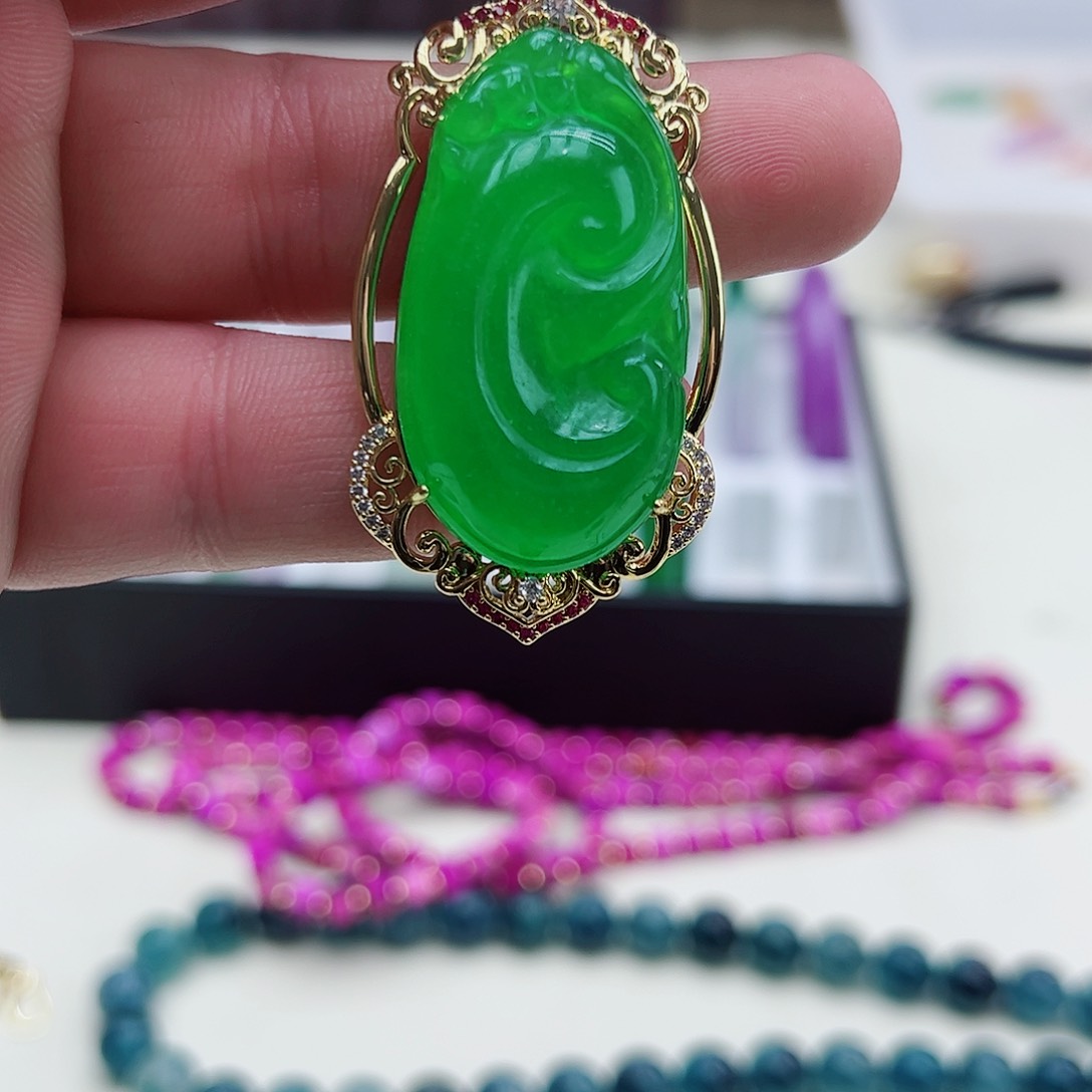 红宝石吊坠(赠链)银S925镶嵌