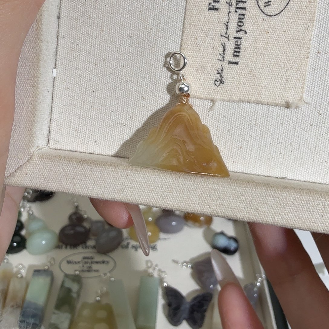 h***w和田玉银S925镶嵌颈饰（多样性发货拍一发一）