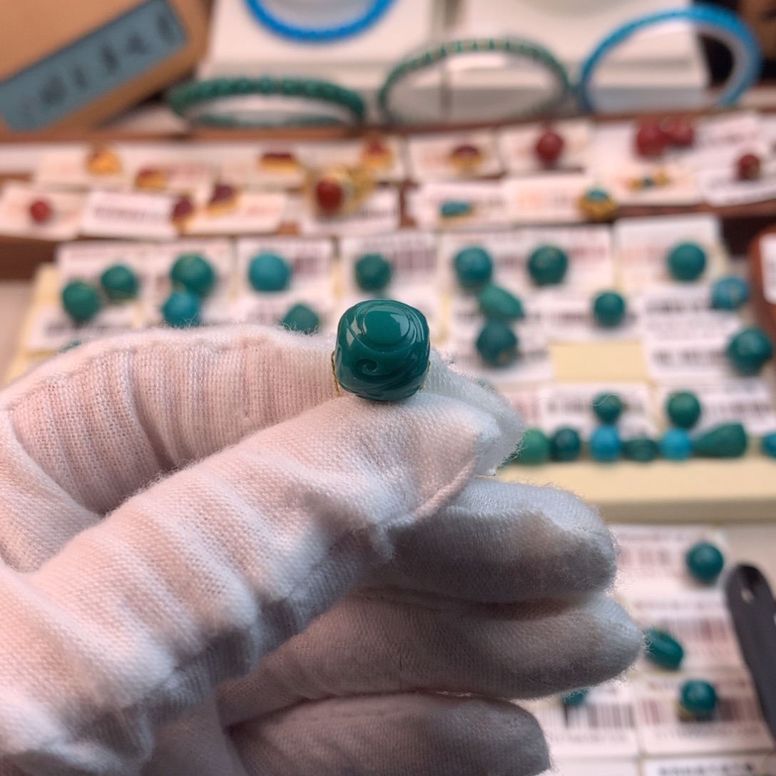 绿松石未镶嵌配饰凡