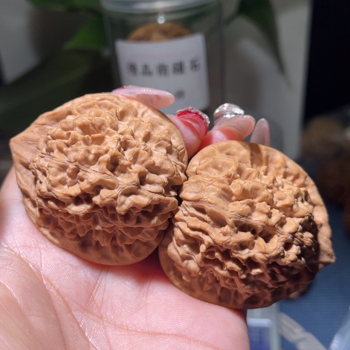 桃核把件              46