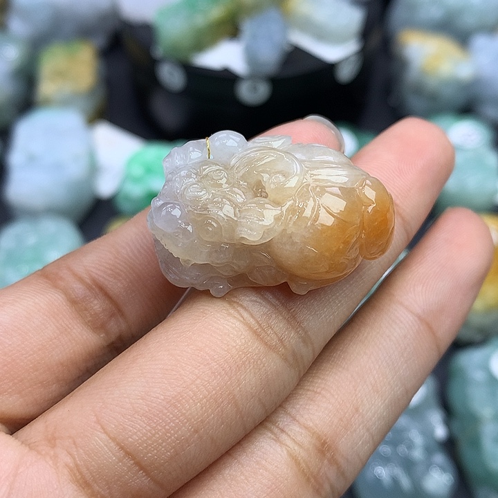 翡翠未镶嵌颈饰天然缅甸翡翠