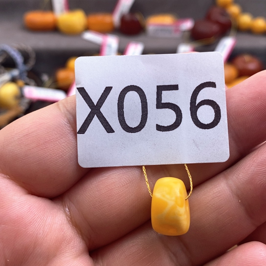 蜜蜡珠宝奇石未镶嵌