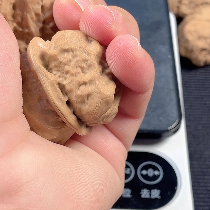 北***青吊坠文玩核桃牛蛙