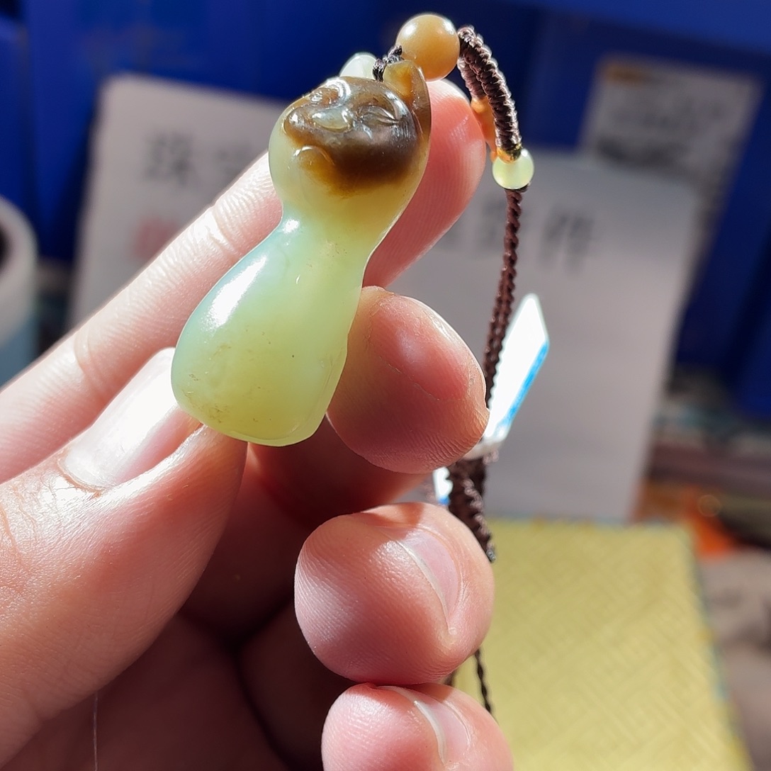和田玉（糖玉）合金颈饰