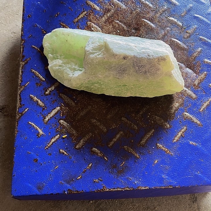 蛇纹石玉珠宝奇石未镶嵌闲**水