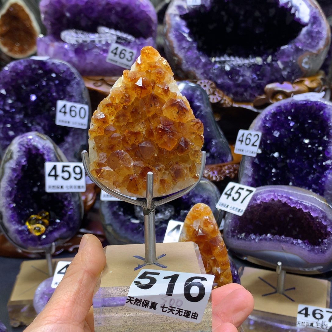 水晶摆件未镶嵌贩****漫