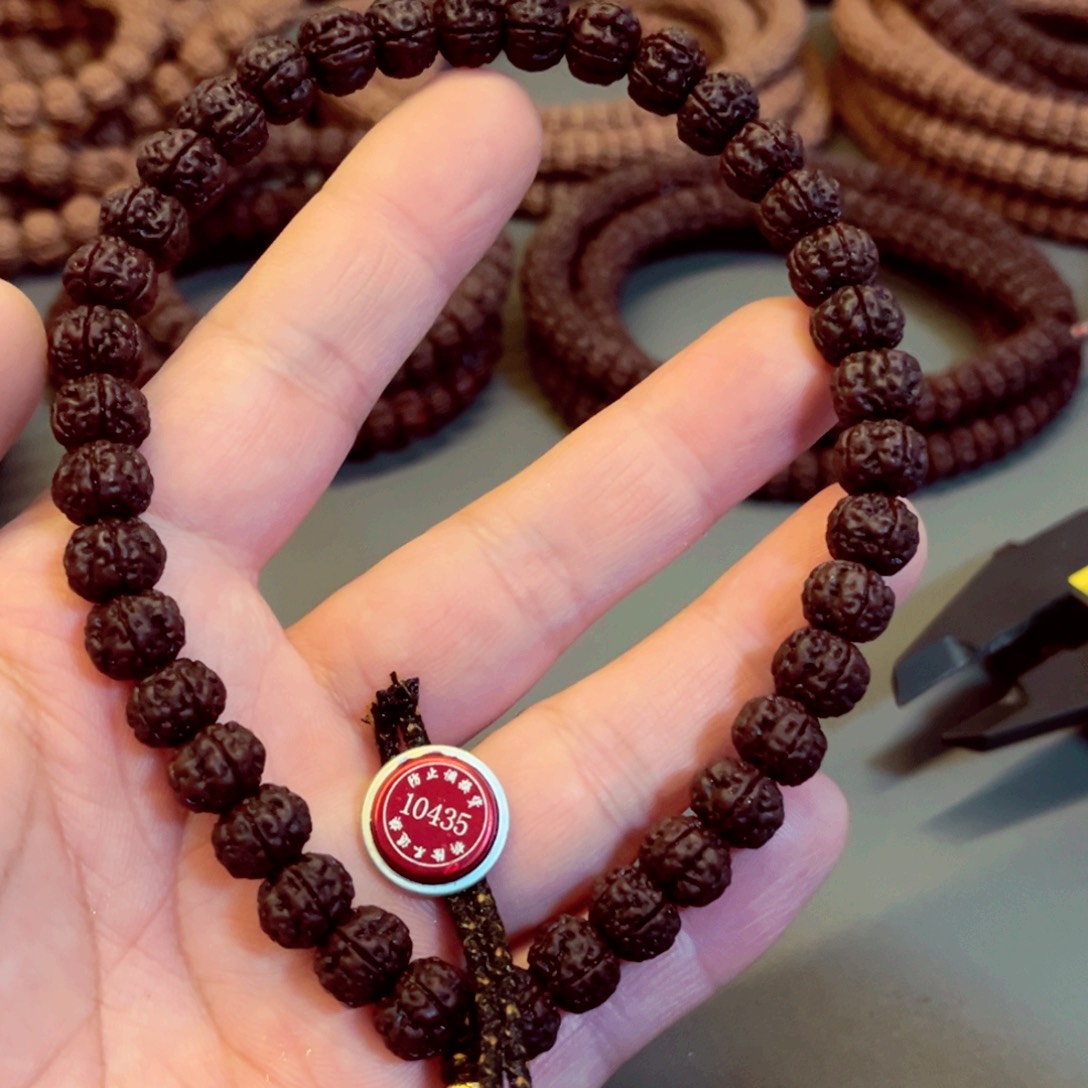 金刚菩提手串10.1纯血老树王10435