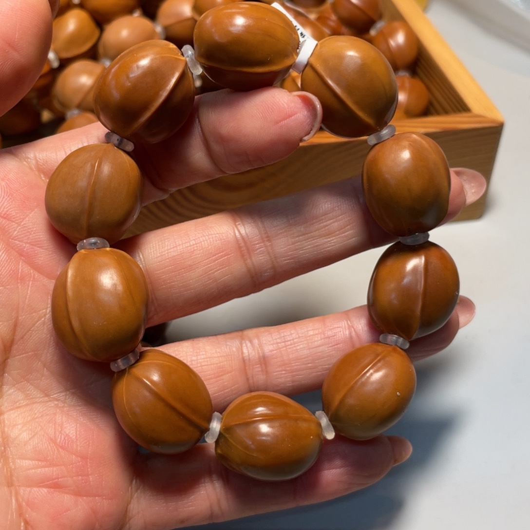 橄榄核手串橄榄核雕工艺