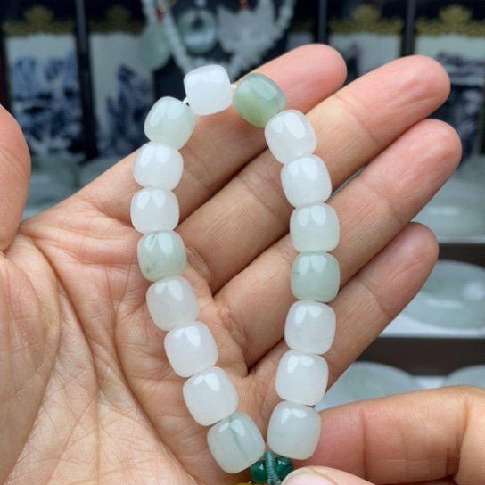 石英质玉（金丝玉）手镯未镶嵌