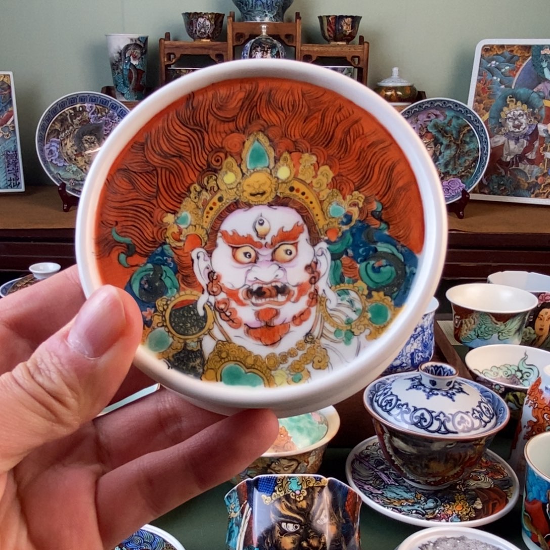 手工手绘白六臂盖置