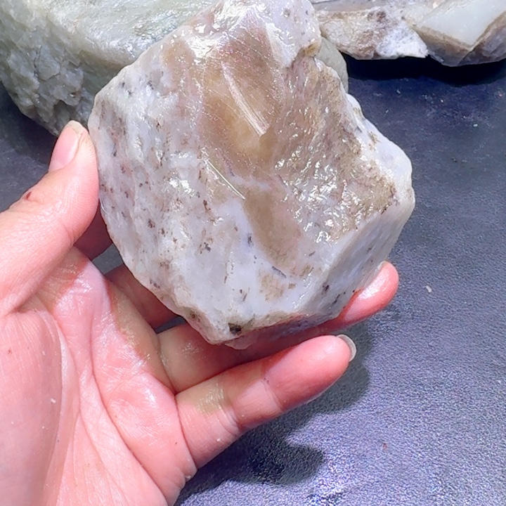 和田玉未镶嵌珠宝半成品