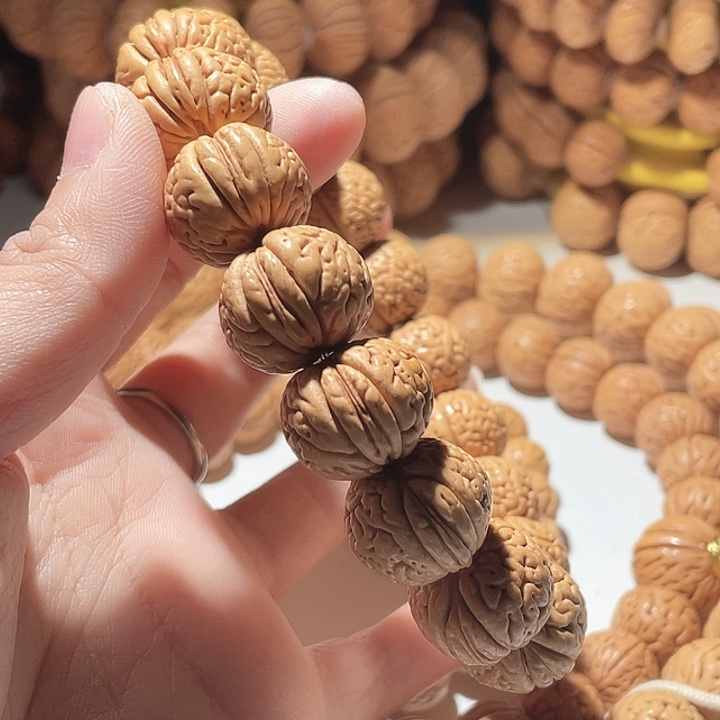 听***雨吊坠桃核桃核手串玲珑塔35