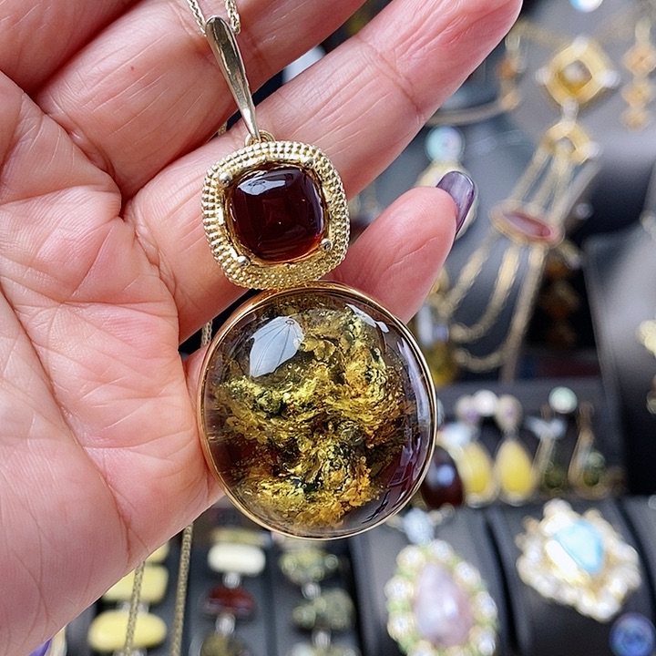 琥珀颈饰银S925镶嵌吊坠