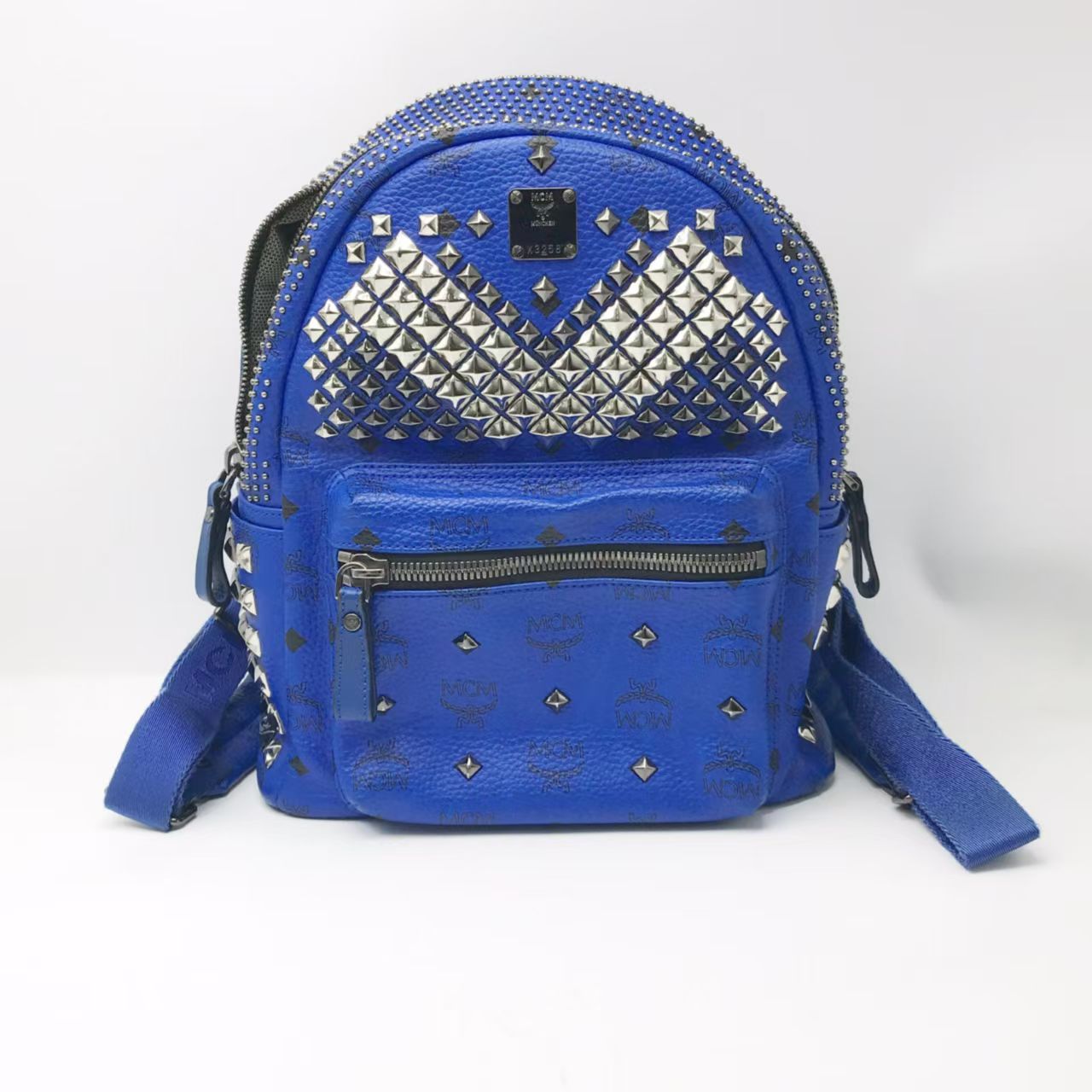 95新 MCM 洋诚二手 MCM蓝色铆钉双肩包