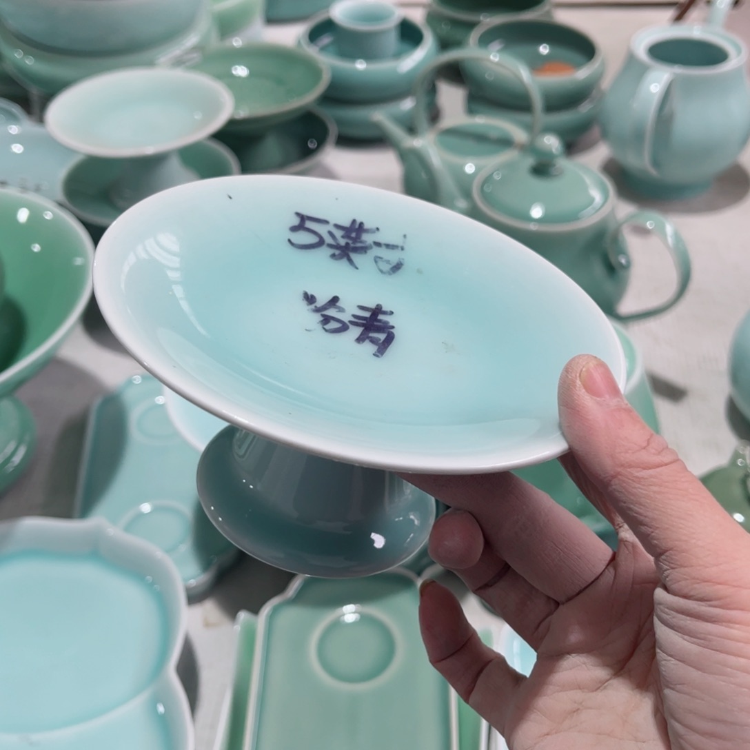 瓷片哈哈哈哈哈哈哈哈