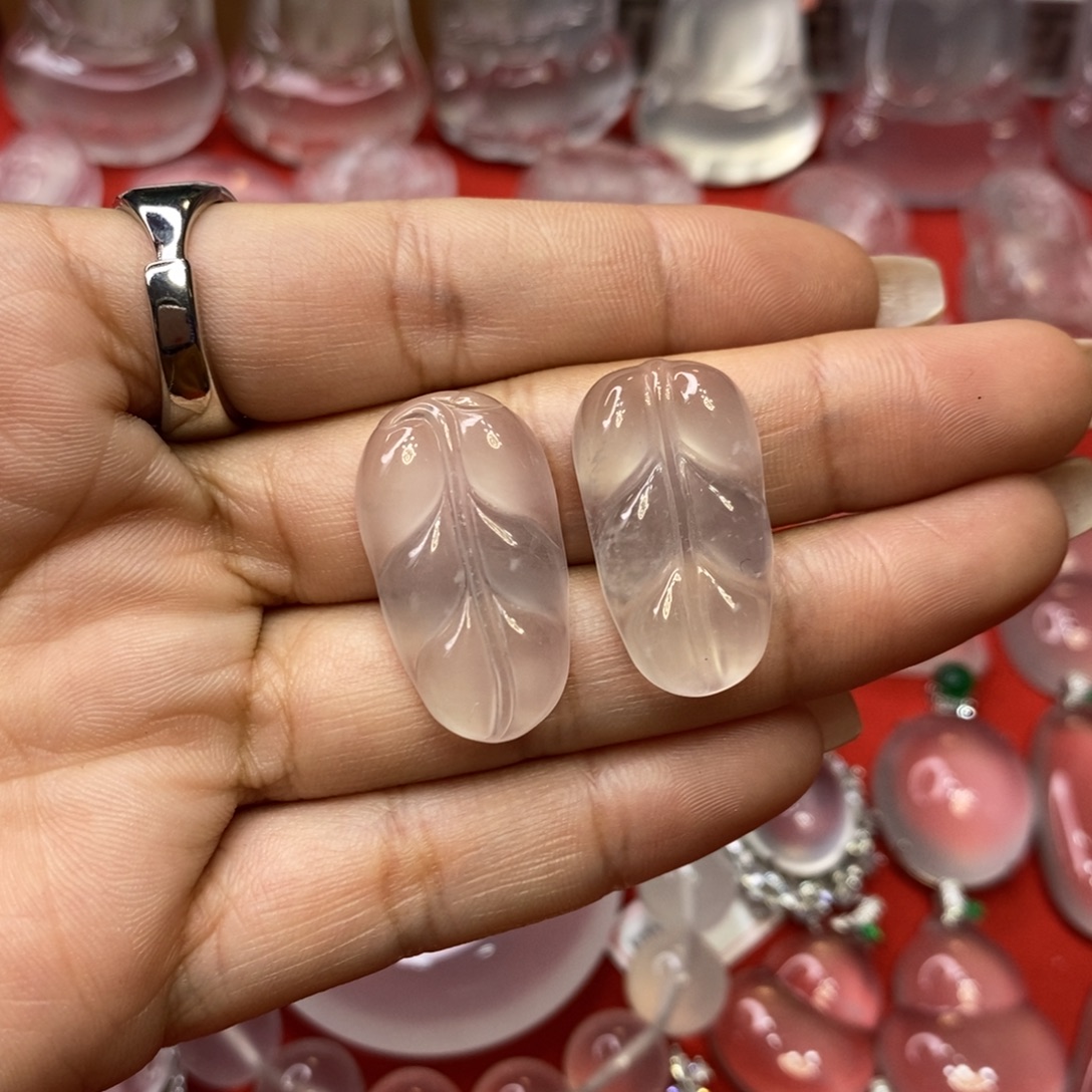 石英质玉未镶嵌吊坠随机发一