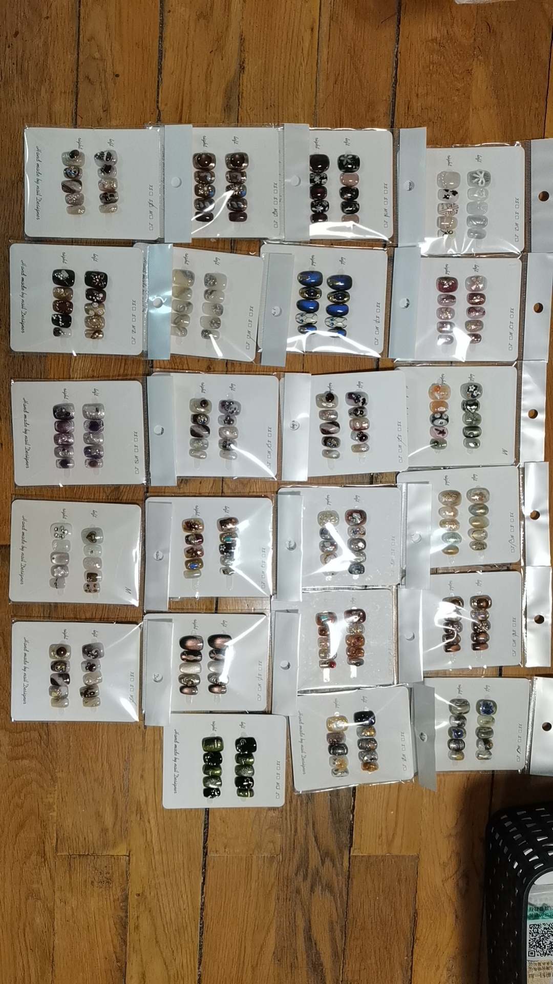 胖猫设计春夏新款简约轻奢小众穿戴甲手工经典蓝色时尚冰透炫彩