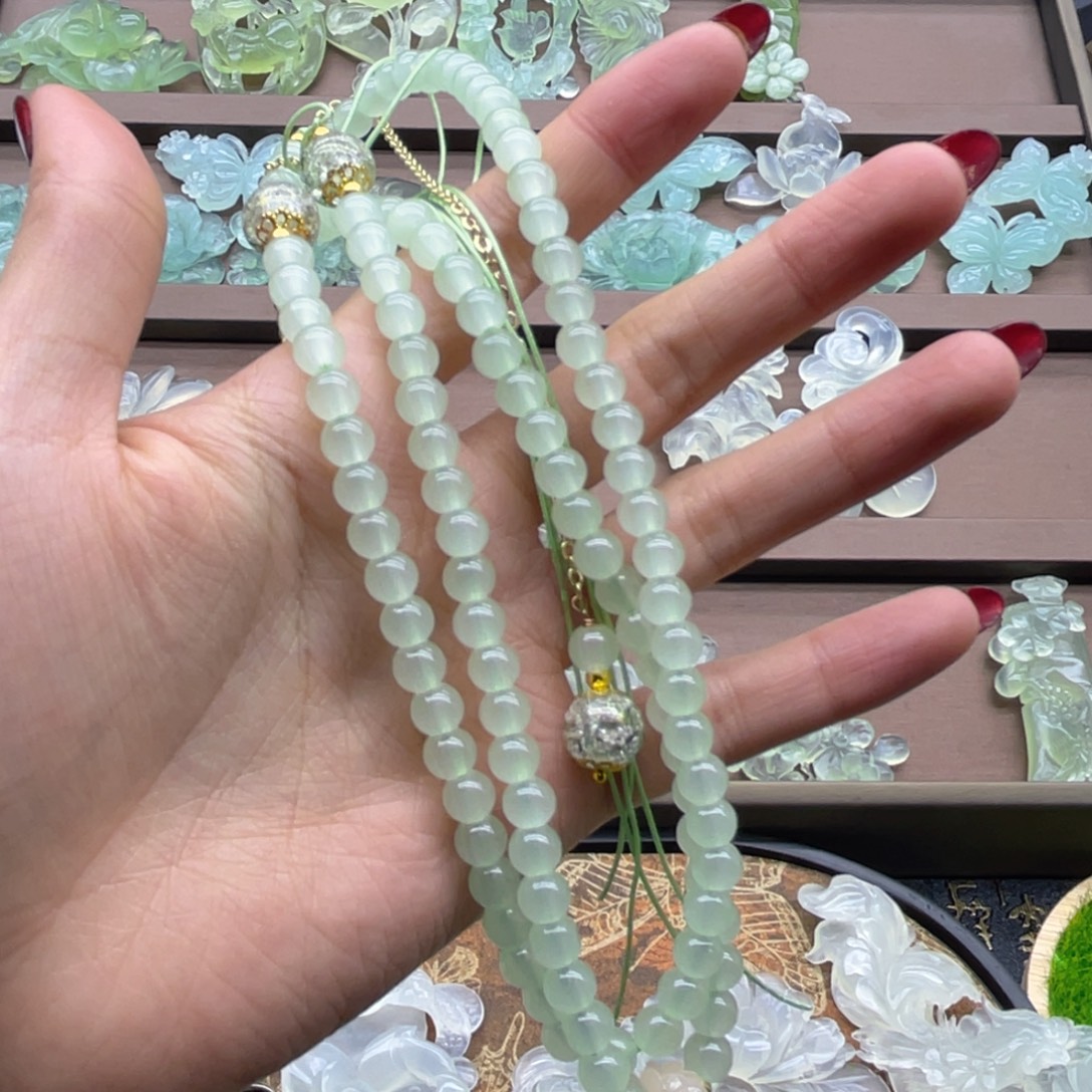 水***㵘蛇纹石玉未镶嵌颈饰