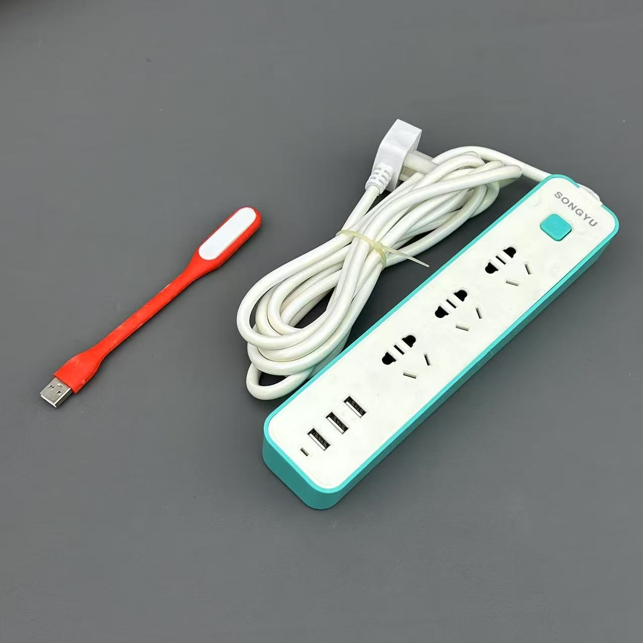 炫彩双USB家用插排配小灯必备轻奢现代高级感简约高颜【汤家限定】