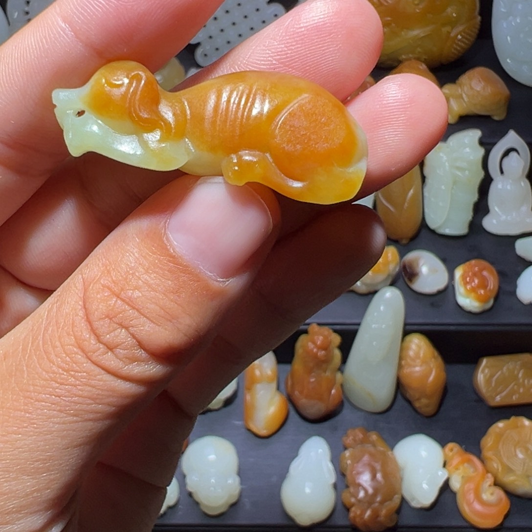 和田玉（糖玉）未镶嵌颈饰