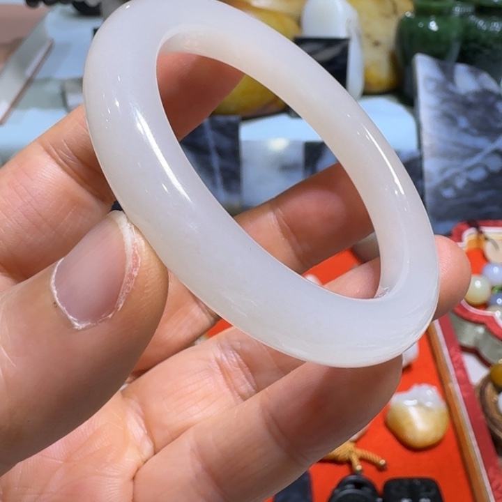 和田玉（白玉）手镯未镶嵌