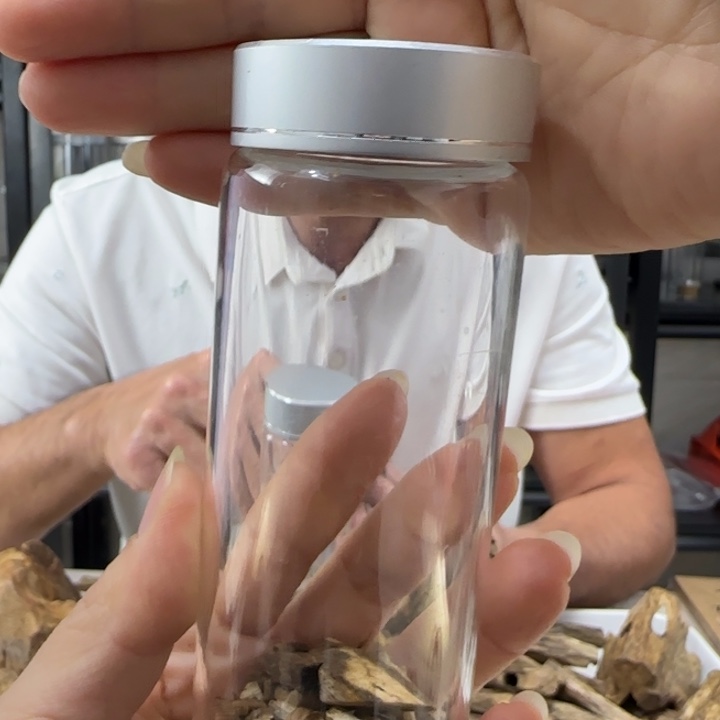 沉香碎屑沉香t D多样发一05