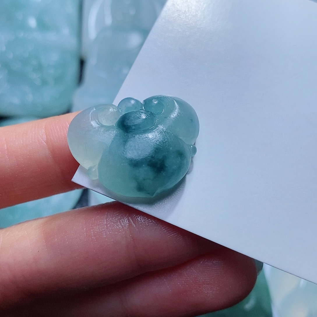 定制翡翠未镶嵌毛货付款后确认抛光