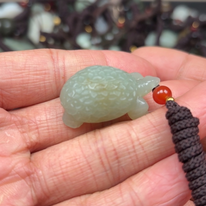 和田玉吊坠未镶嵌