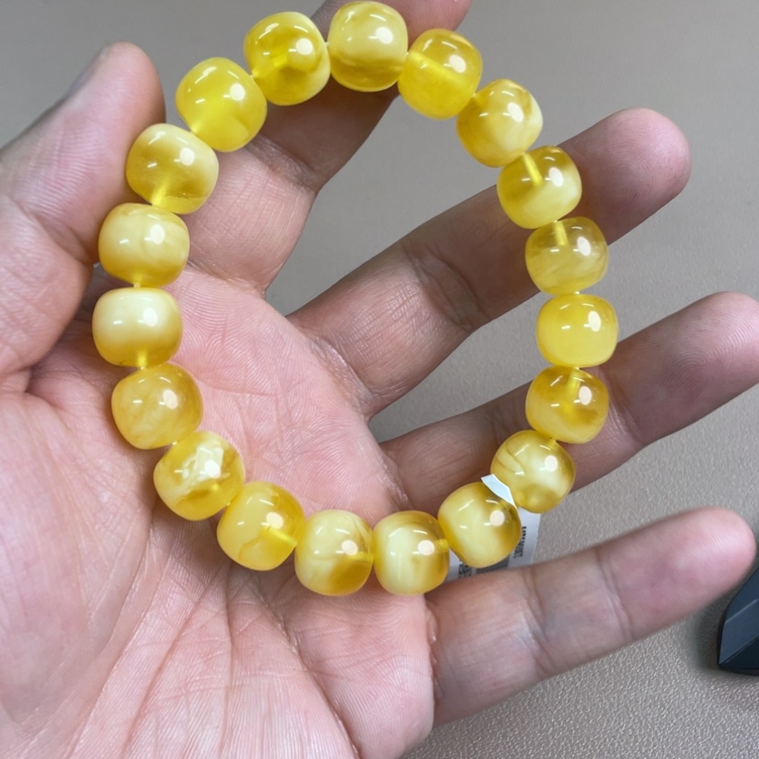 琥珀裸石未镶嵌11900000000