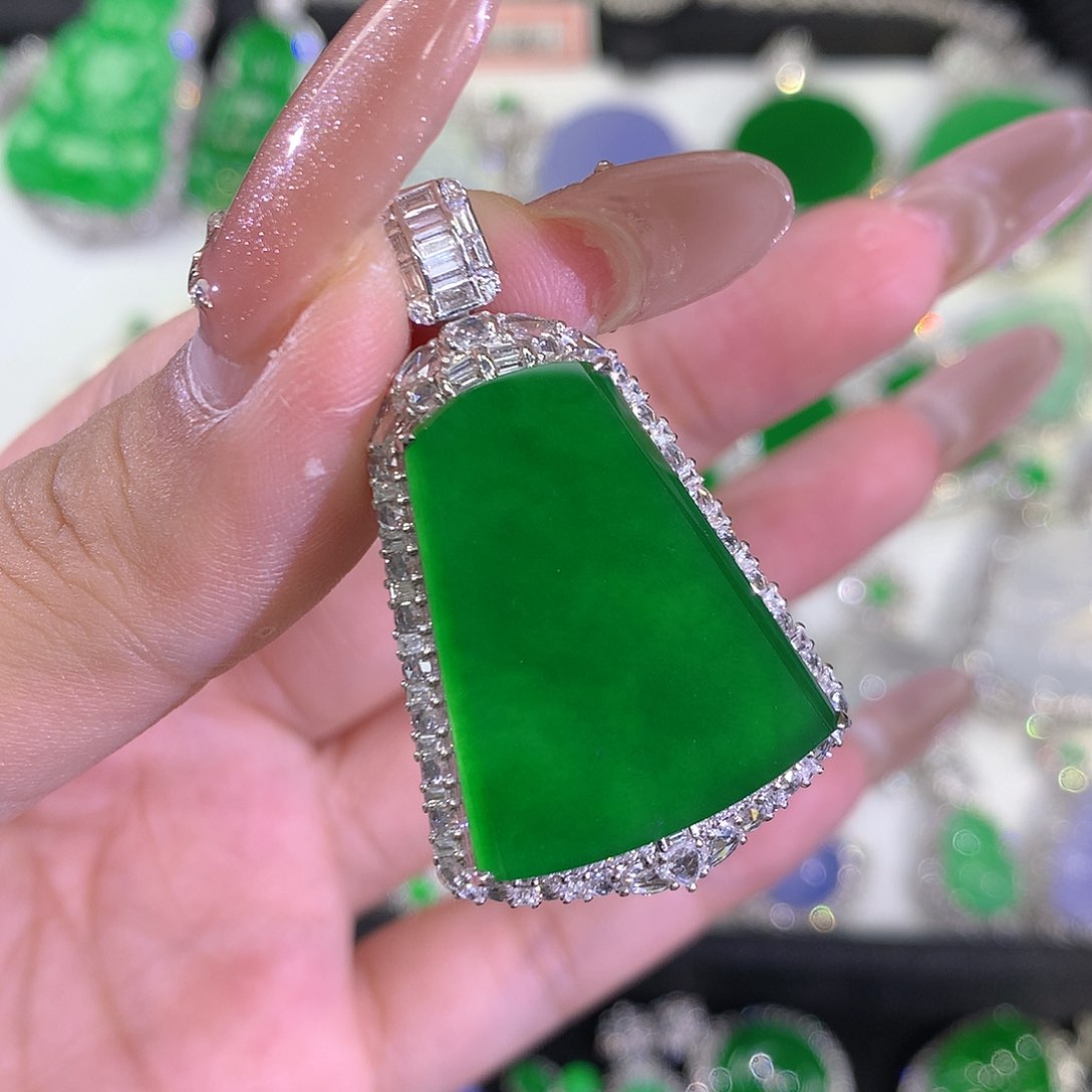 翡翠颈饰18K金镶嵌11111111