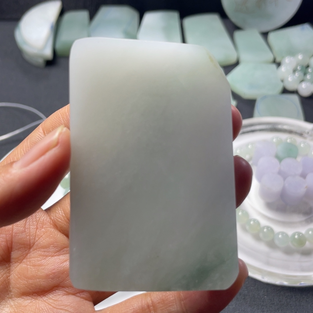 定制翡翠未镶嵌粿石定制