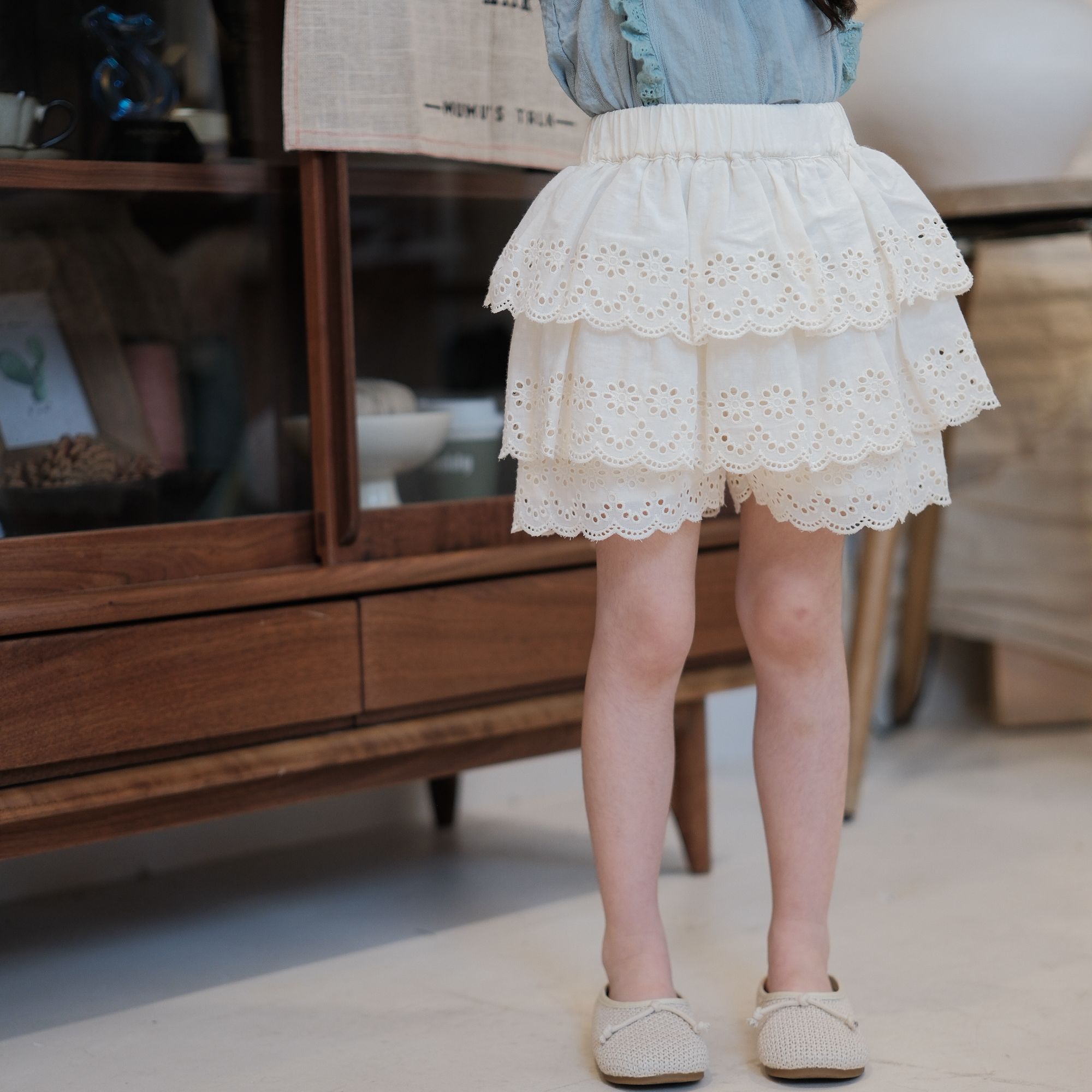 【云边蕾语】2025春夏新款时尚洋气休闲蕾丝短裤 熙熙可可KZ2536