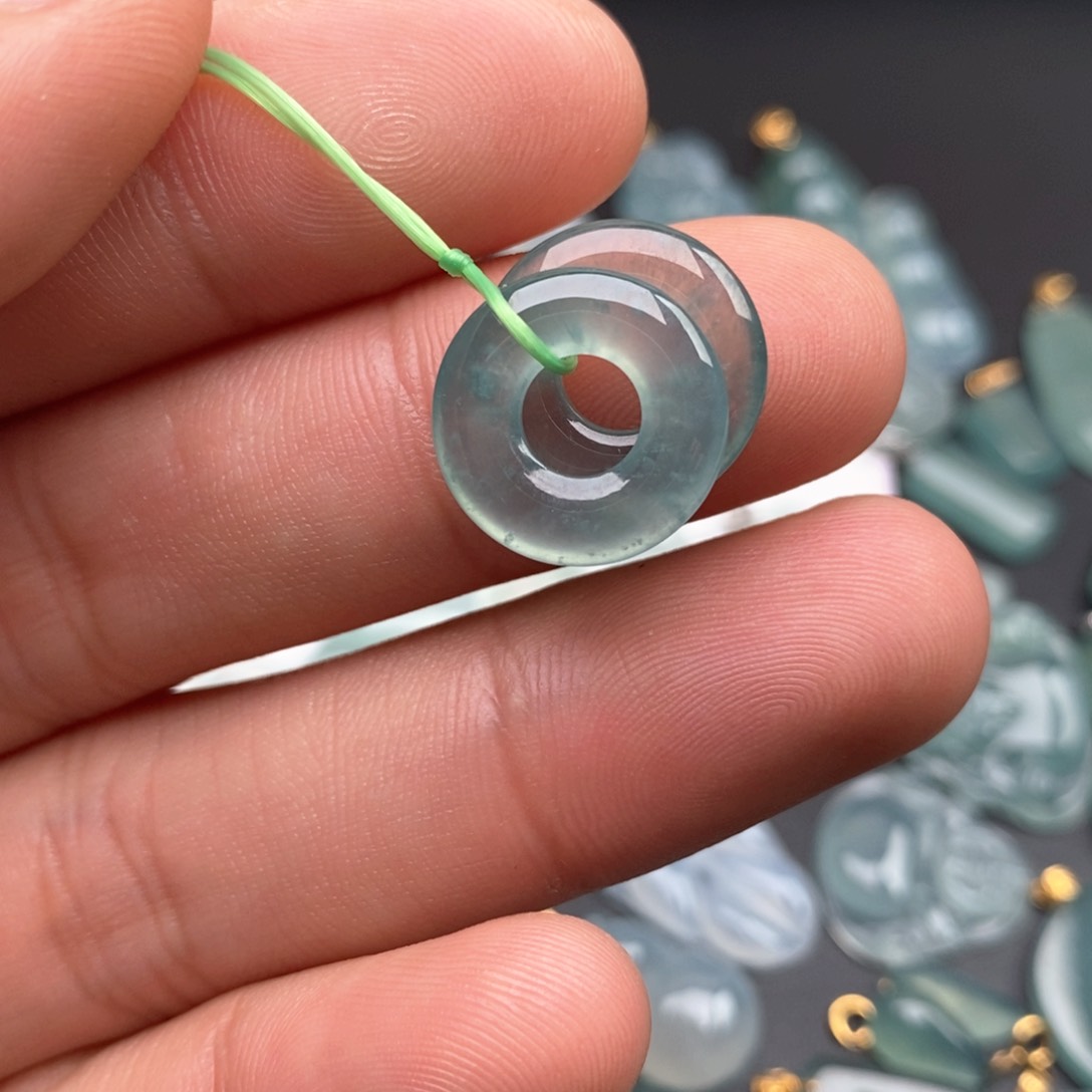 颈饰未镶嵌翡翠3