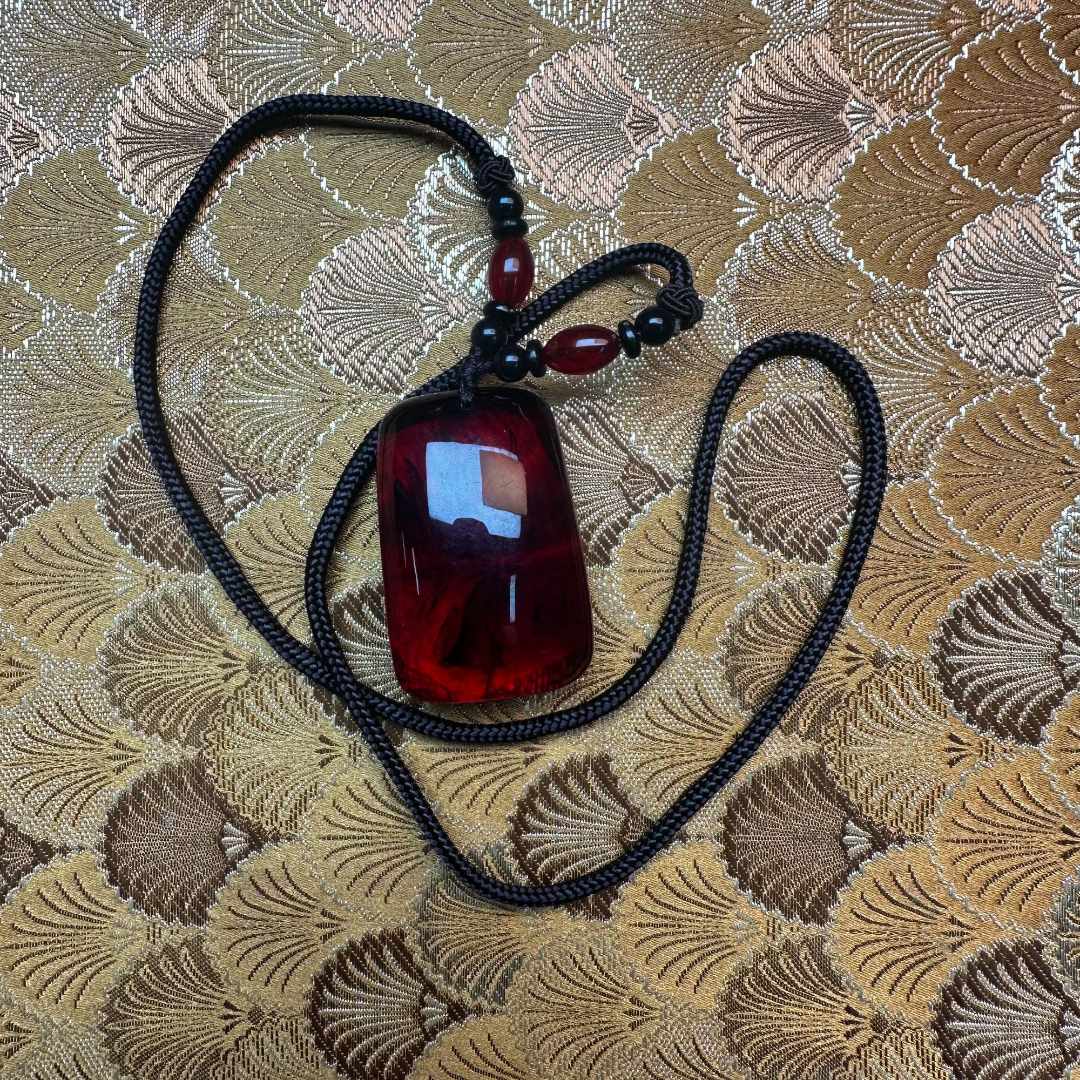 【 炎轩文趣斋】血红色无事牌挂坠