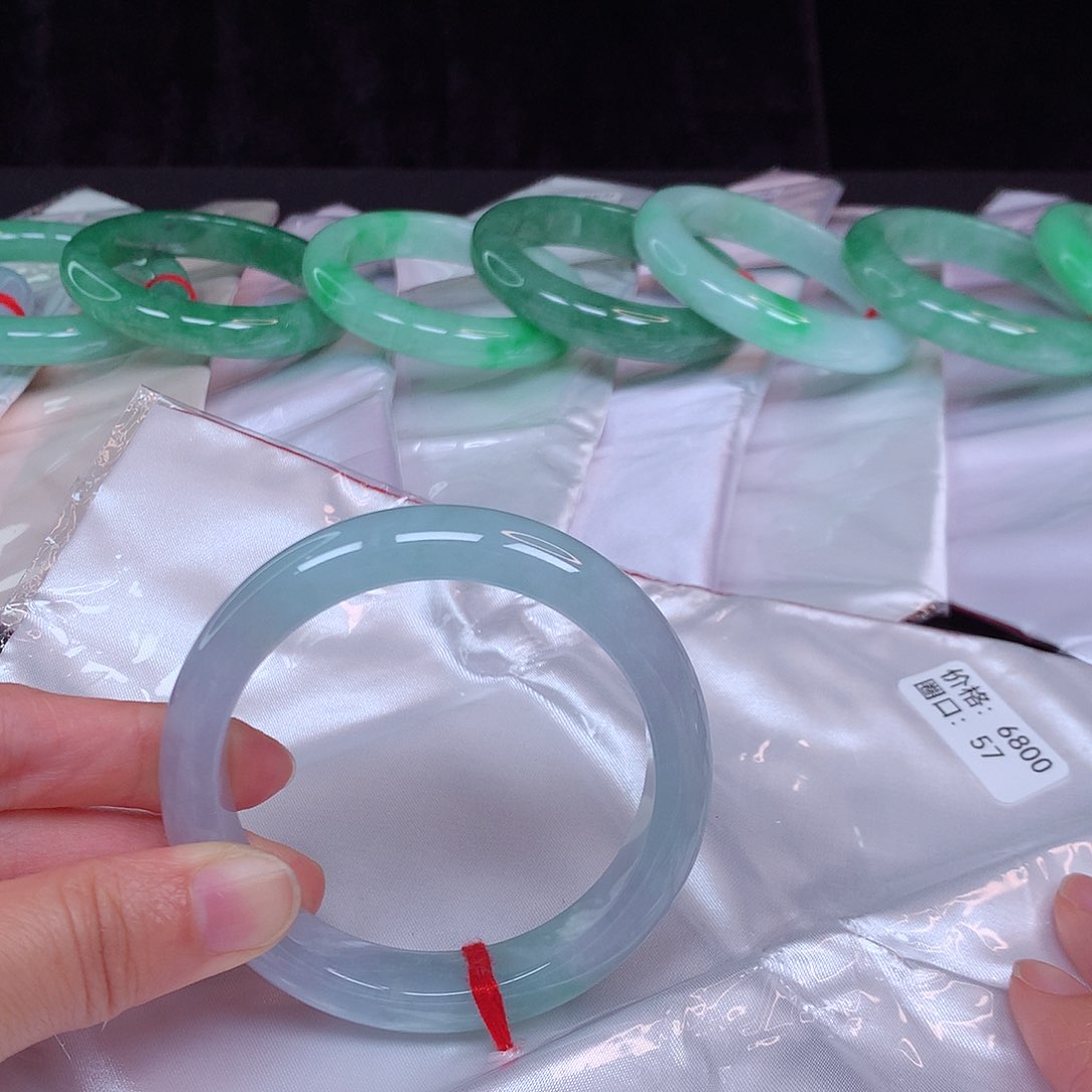 翡翠手镯未镶嵌翡翠手镯58