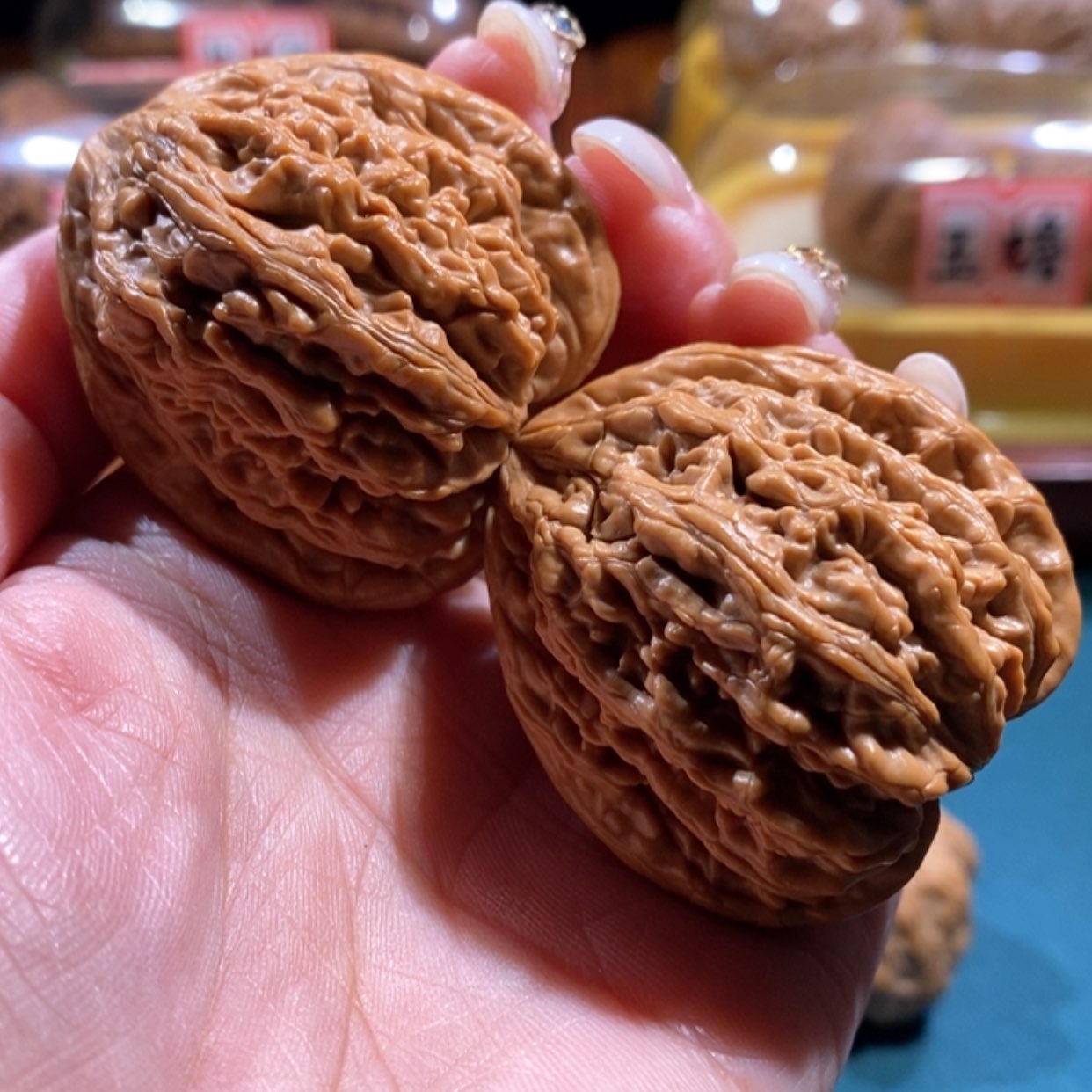 【闪购商品】文玩核桃吊坠好*生虎头王