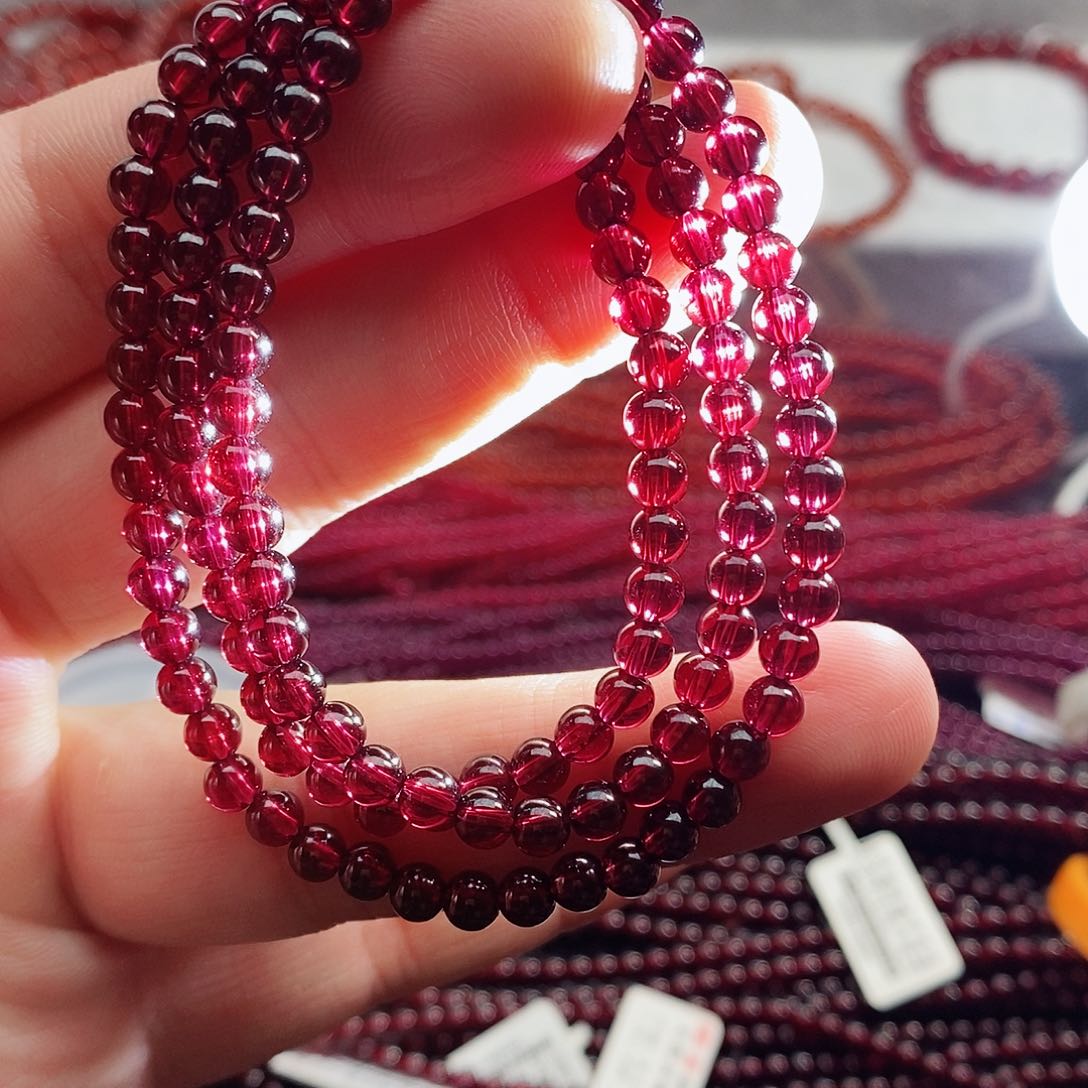 石榴石手链未镶嵌4.8mm精品偏玫红精品三圈