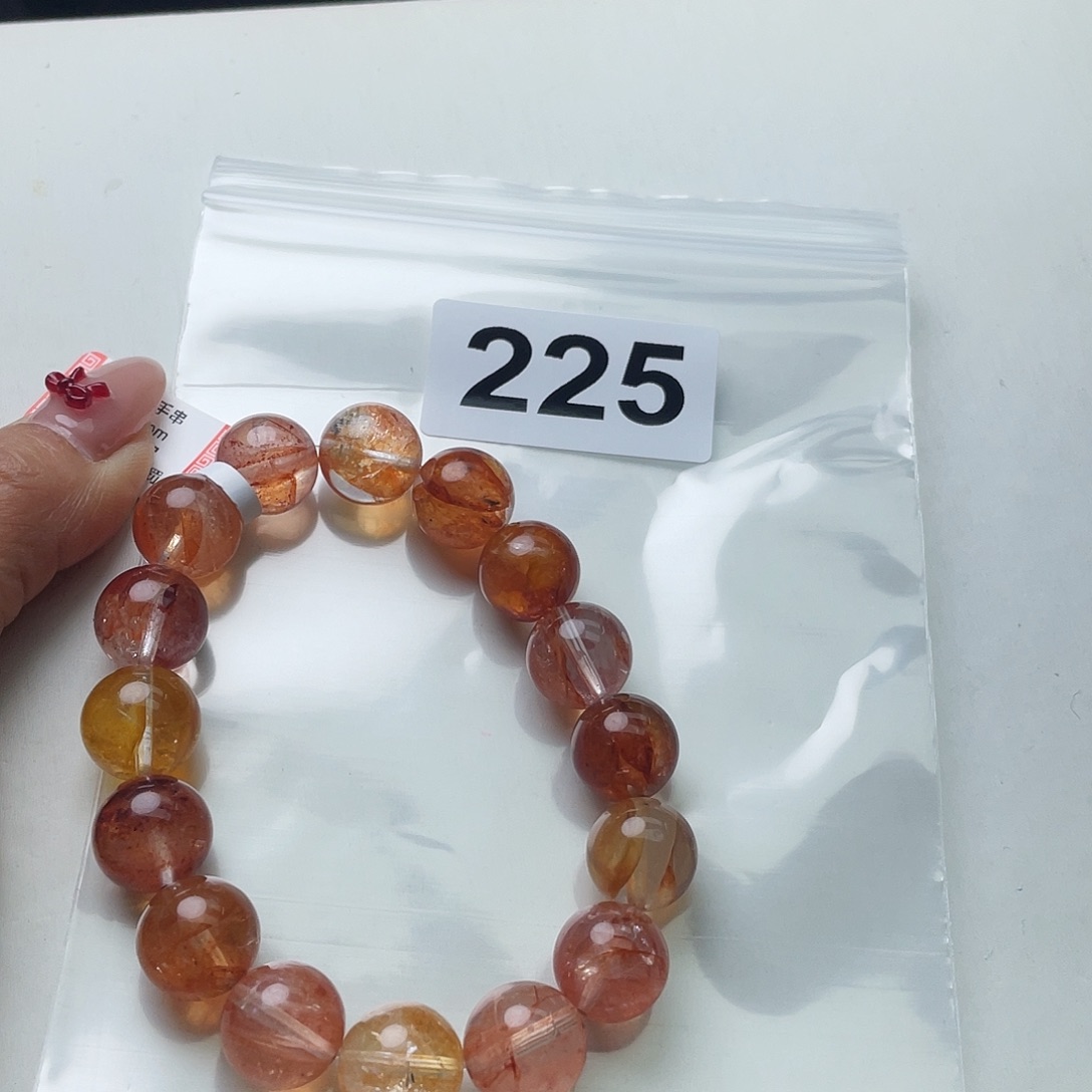 水晶手串225。未镶嵌