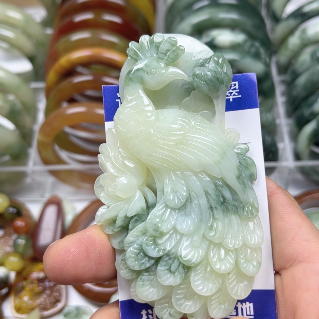 透闪石-蛇纹石玉手镯未镶嵌