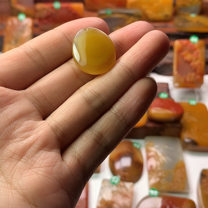 3***神石英质玉（黄龙玉）未镶嵌挂件
