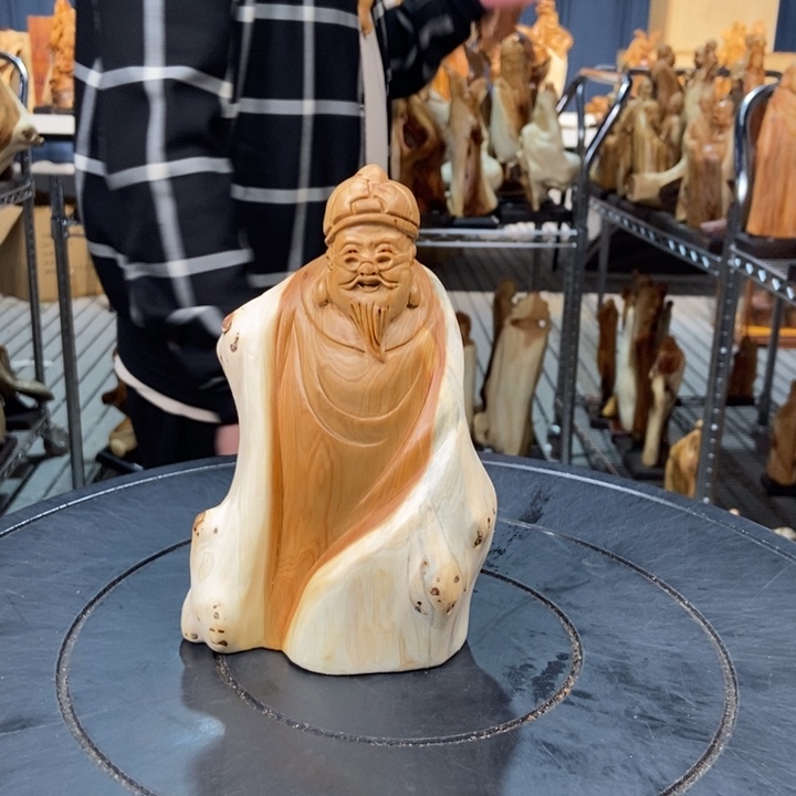 山***泉柏木（崖柏）随型摆件