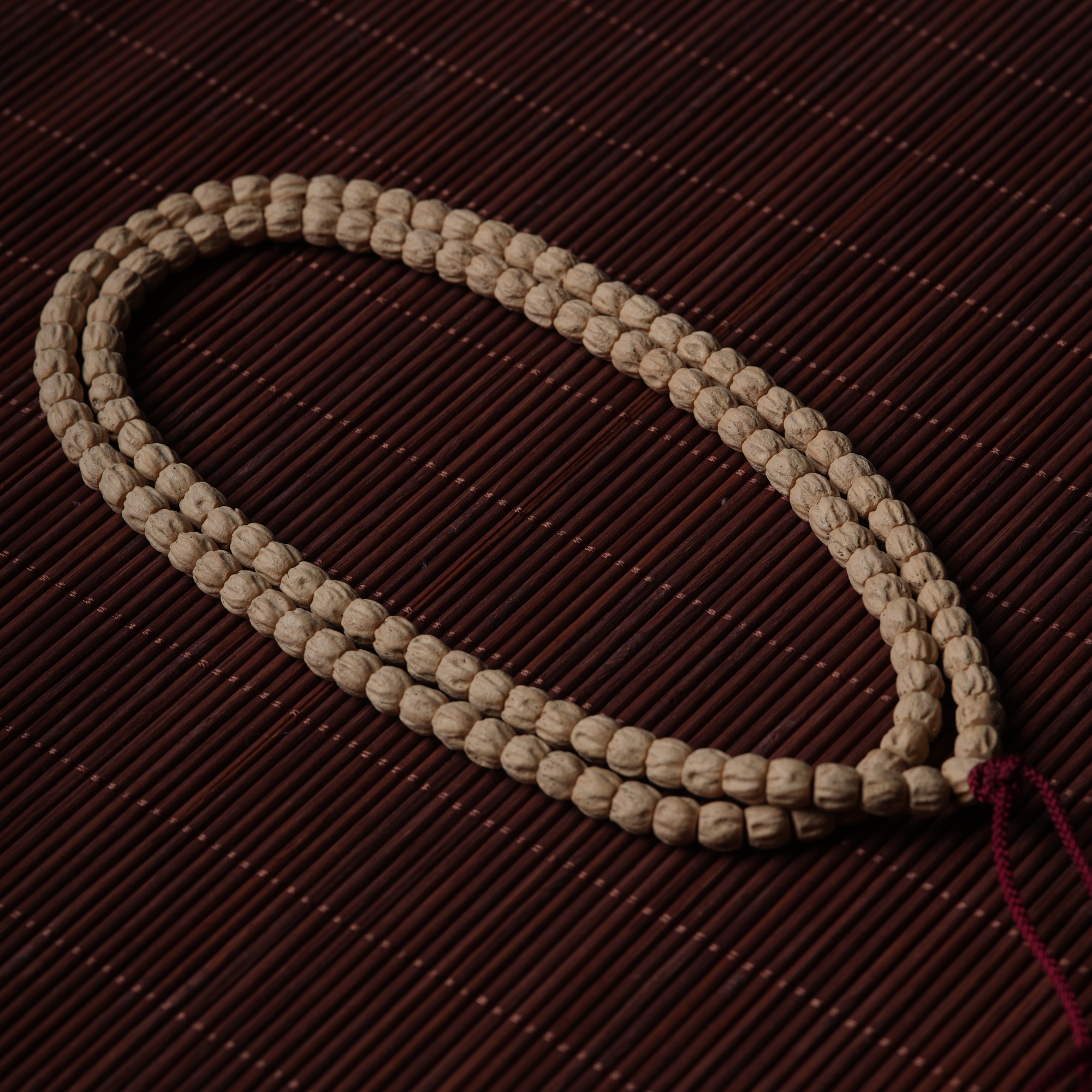 B107顺纹柏香长串文玩手串尺寸6-6+mm