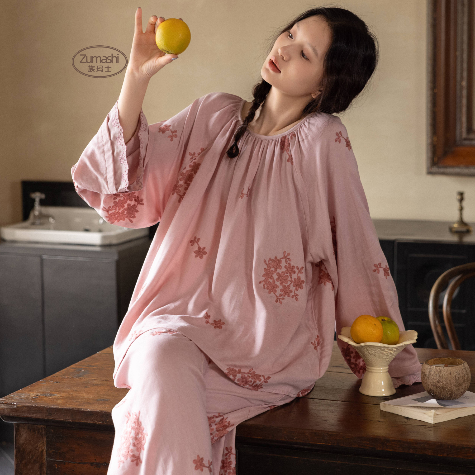 族玛士睡衣女士2025新款春秋季长袖刺绣复古可外穿冬天家居服套装