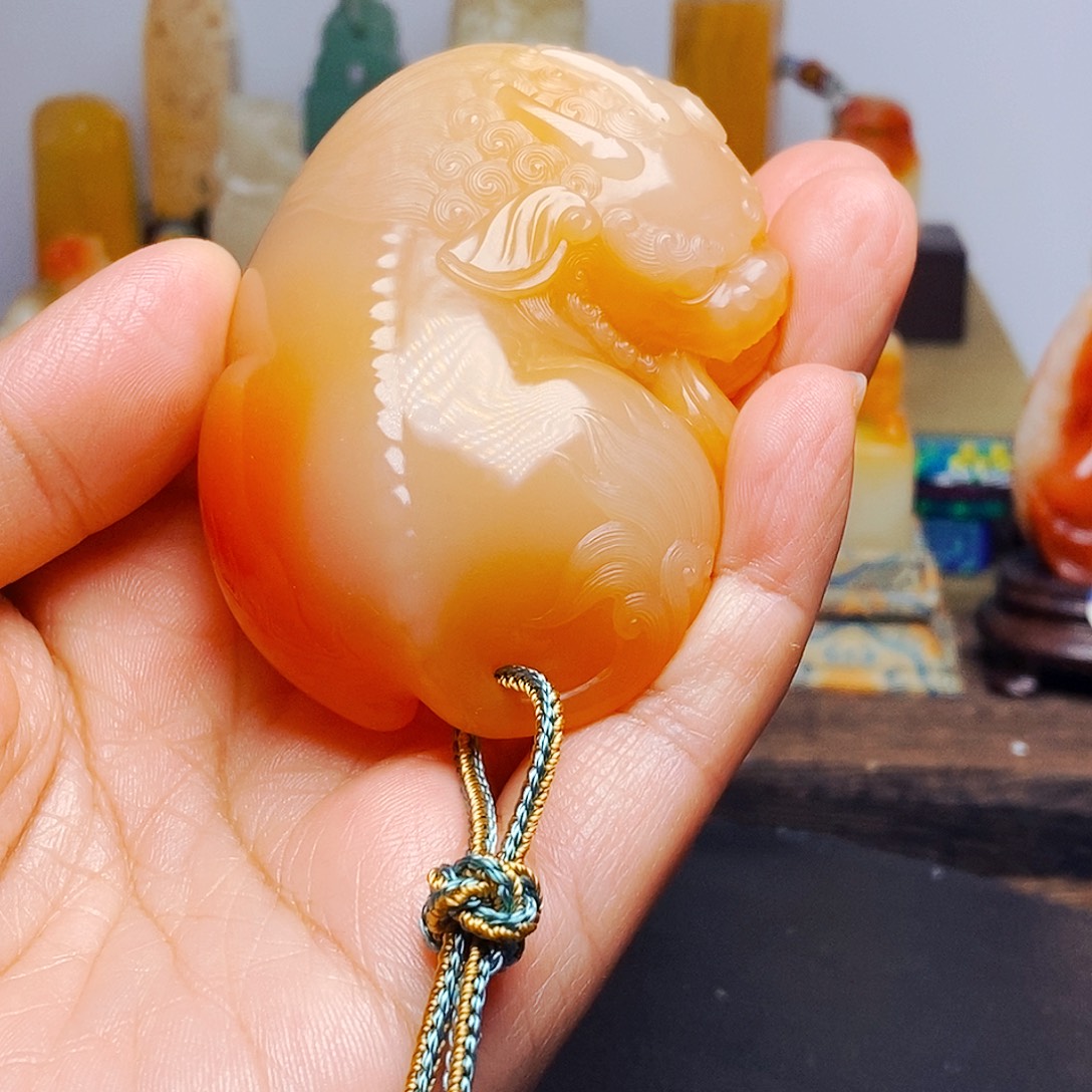 漫***迷印石寿山石瑞兽手把件