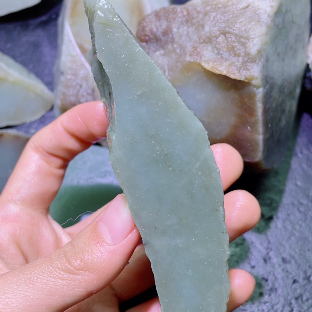 天***意和田玉未镶嵌珠宝半成品