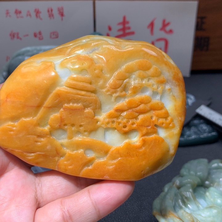 翡翠未镶嵌颈饰保真天然A货翡翠