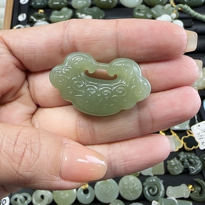 和田玉未镶嵌吊坠(不含链)