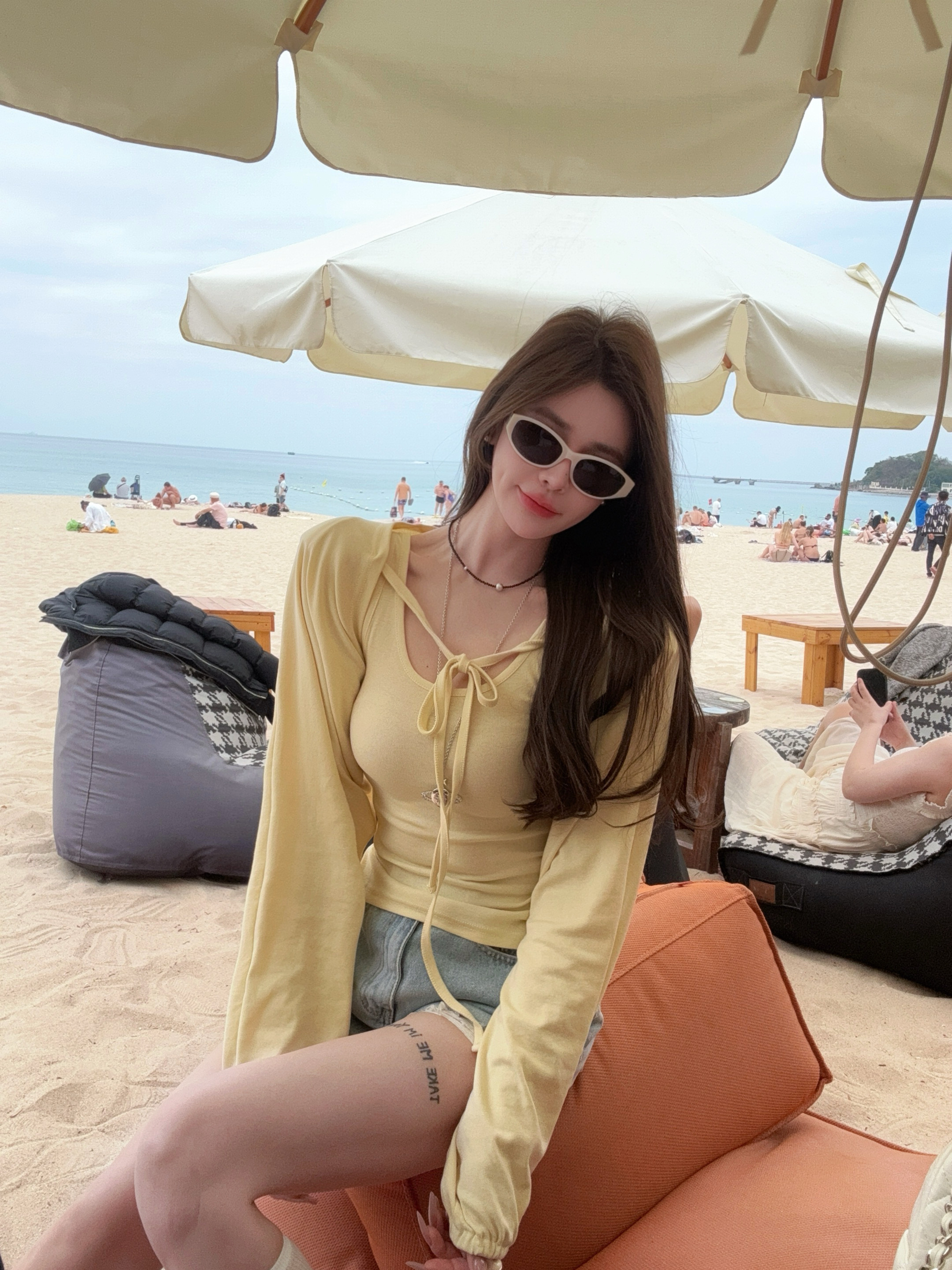 米娜家【轻熟芝士】泡菜订制奶黄色两件套上衣