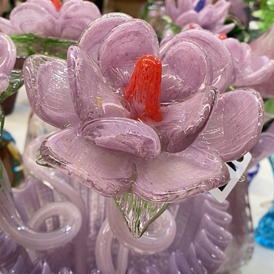 琉璃花瓶高45厘米宽6厘米